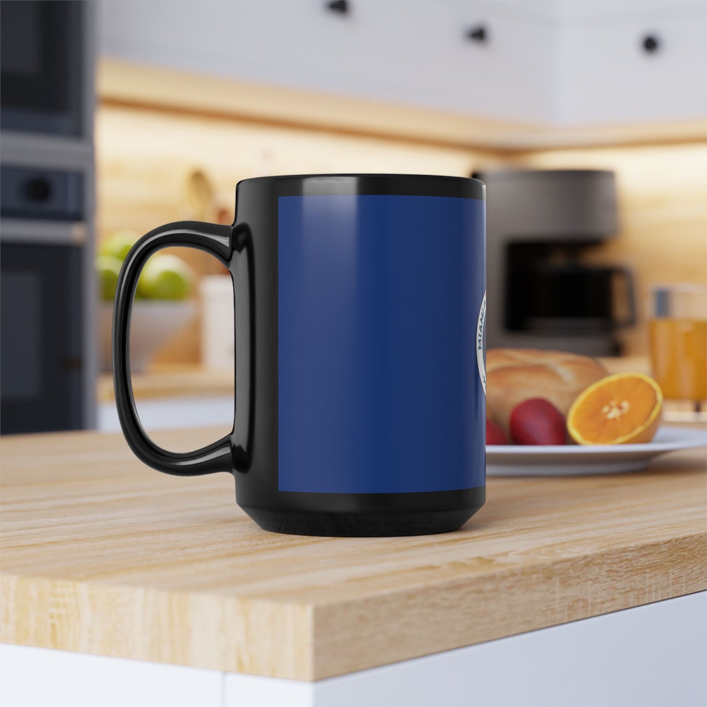 Miami Pi Badge – Black Mug (Blue)